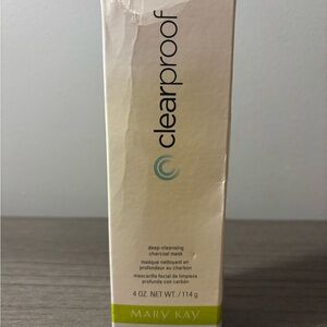 New In Box‎  Mary Kay Clear Proof Deep Cleansing Charcoal Mask (4oz)